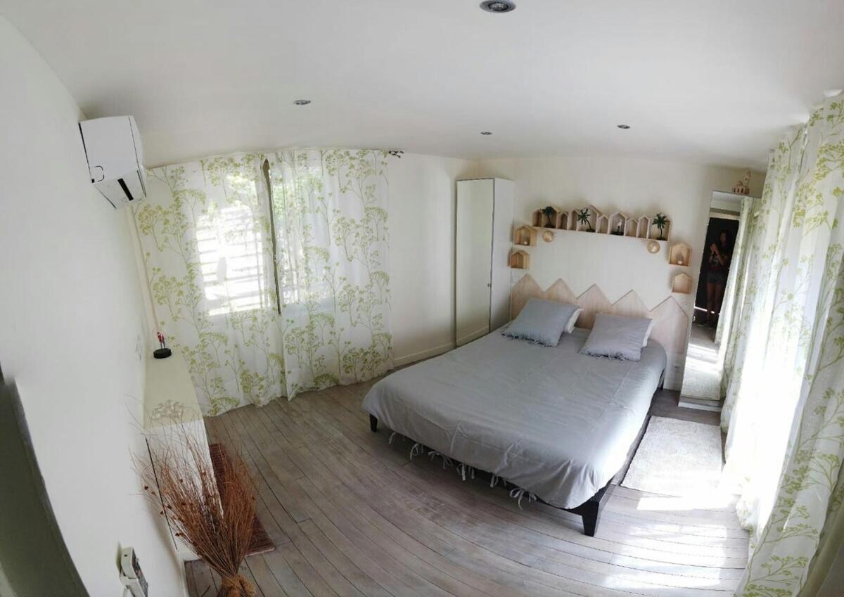 L'Escapade 3 Etoiles Villa Champagne-sur-Seine Szoba fotó